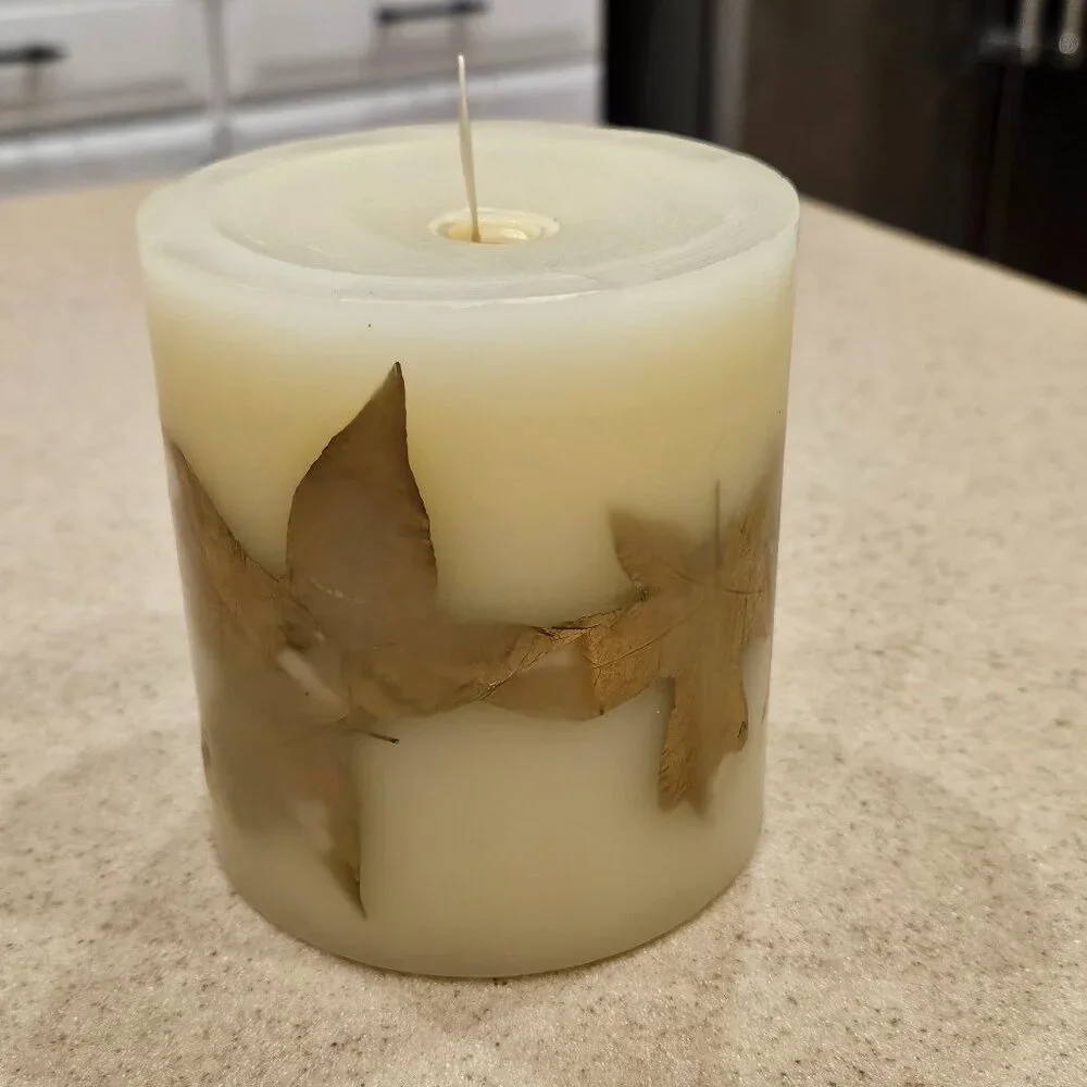 RARE LUMINARA FLAMELESS MOVING WICK FALL GOLD LEAF PILLAR CANDLE BATTERY CANDLE